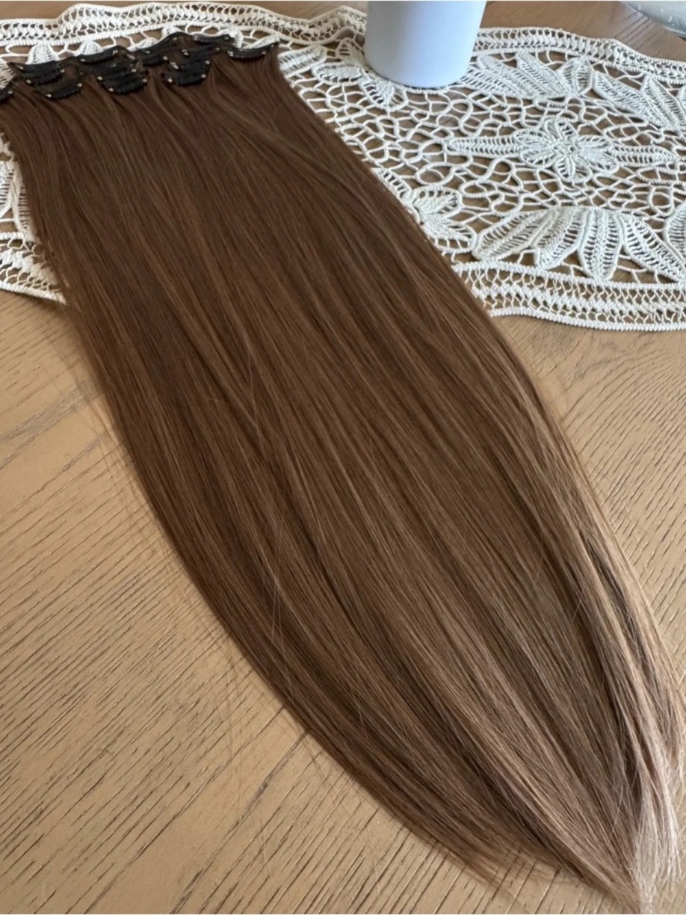 22” Human Hair Blend Clip-In Hair Extensions light Brown Straight Full Set